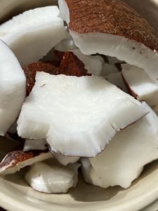 Cocco tagliuzzato caldo, crudo/basso/ad alto contenuto di grassi di cocco essiccato per l'esportazione con la grande quantità