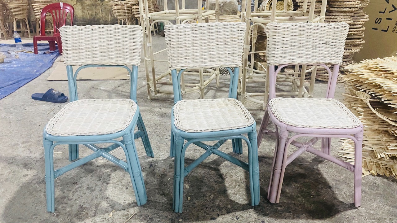 Woven backrest chair