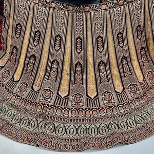 Tasarımcı ağır Jarkan çalışma Rajwadi konsept kadife Lehenga çift Can uzun Choli Butti Dupatta kış partileri için - Product Image 5