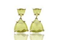 สีเหลือง