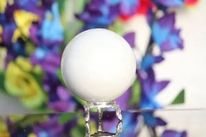 En kaliteli beyaz yeşim kristal küreler doğal taşlar beyaz akik kuvars topu cilalı şifa FOE dekorasyon - Product Image 3