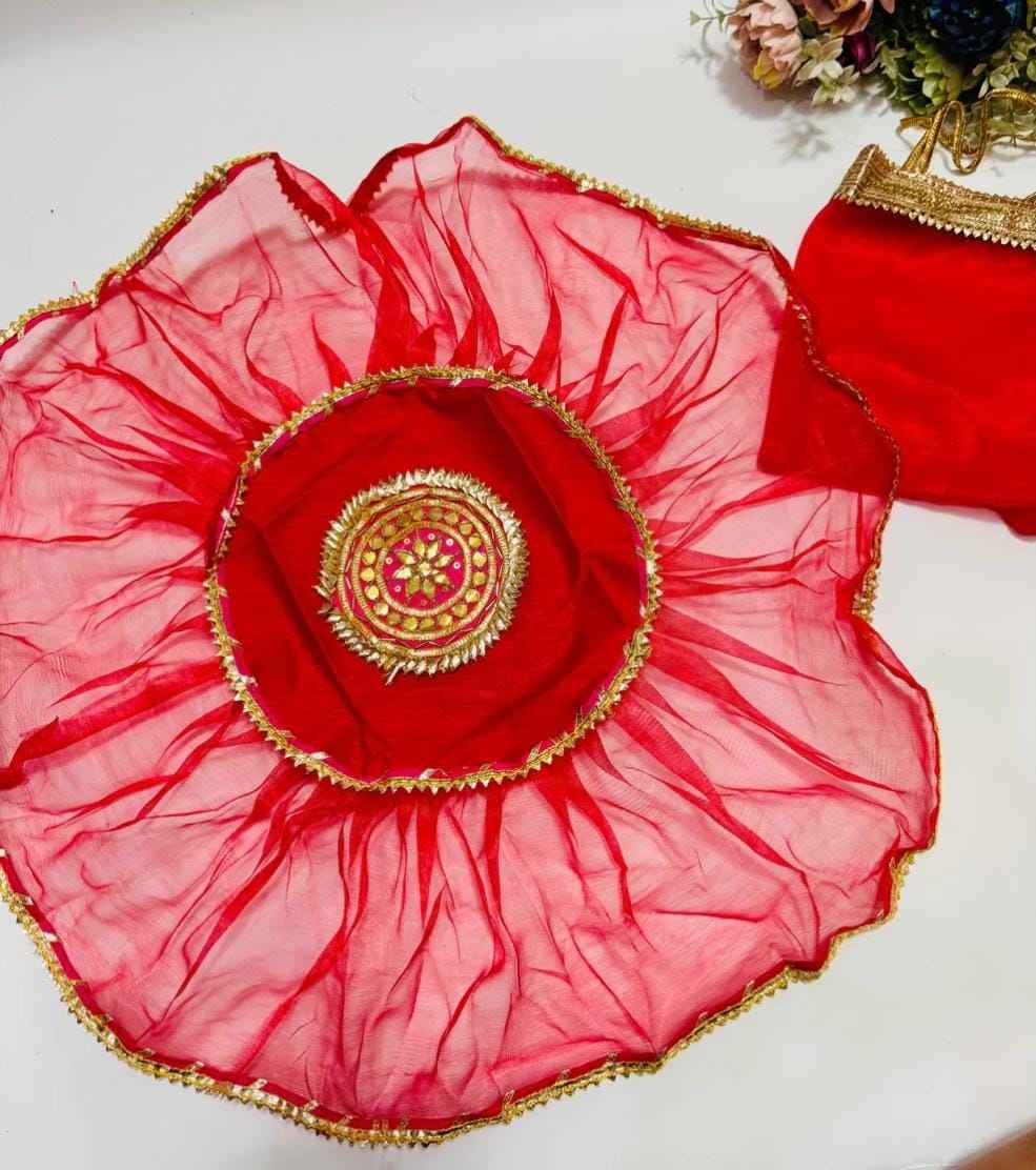 สีน้ำตาลแดง