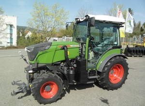 Fairly Used 70HP <strong>Fendt</strong> 208 V <strong>Vario</strong> Wheel Tractor Engine and Motor Components Included for Farm Agriculture - Product Image 3