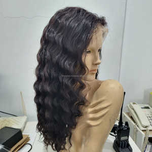 <span class=keywords><strong>2025</strong></span>天然100% ヒトバージンレミーヘアウィッグインドネシア起源波状のテクスチャ天然ヘアライン付き