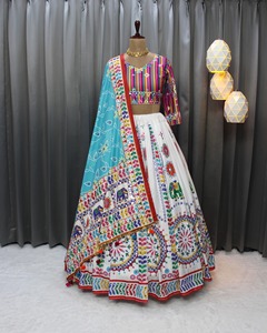 手工制作多色拉贾斯坦莱亨加套装 | 节日特制Ghagra Choli | 刺绣波西米亚印度婚纱 - Product Image 5