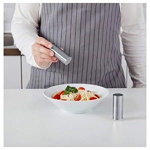 ステンレス製キッチン用品塩ペッパースパイスシェーカー金属瓶卸売価格ペッパーグラインダー