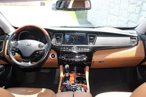 2017 K I K900ラグジュアリー3.8L AWDダークインテリアレザーシートターボエンジン左ステアリング自動ギアボックスR18タイヤカメラ中古車 - Product Image 5