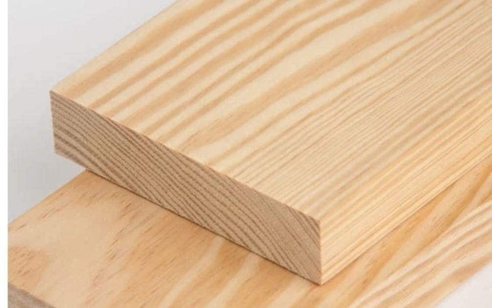 สีไม้สนธรรมชาติ