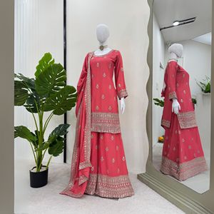Toptan zarif Chinon ipek Set ince iplik ve Sequnce işçilik ile bir üst sahip bir elastik Plazo ile kombine - Product Image 5
