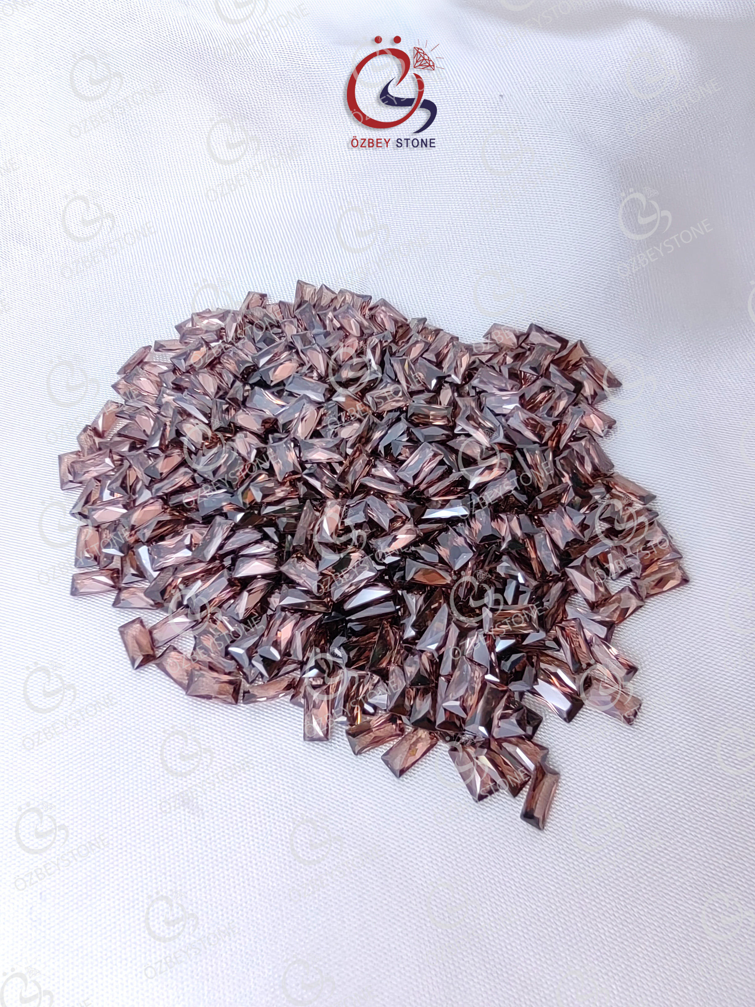 สีน้ำตาล