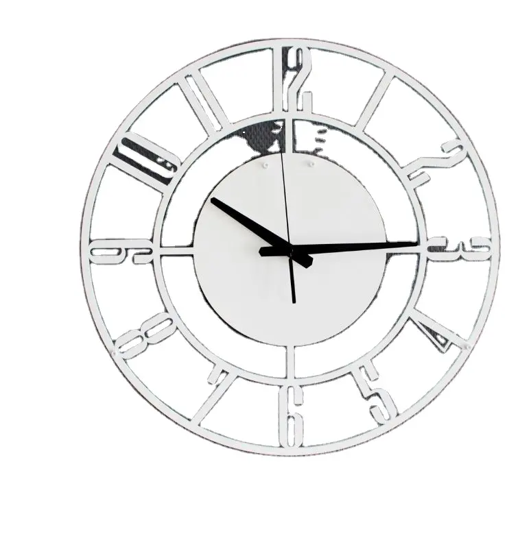 Horloge murale en métal silencieuse de couleur blanche avec des chiffres Horloge murale en métal moderne surdimensionnée Horloge murale blanche unique Cadeau de Saint Valentin