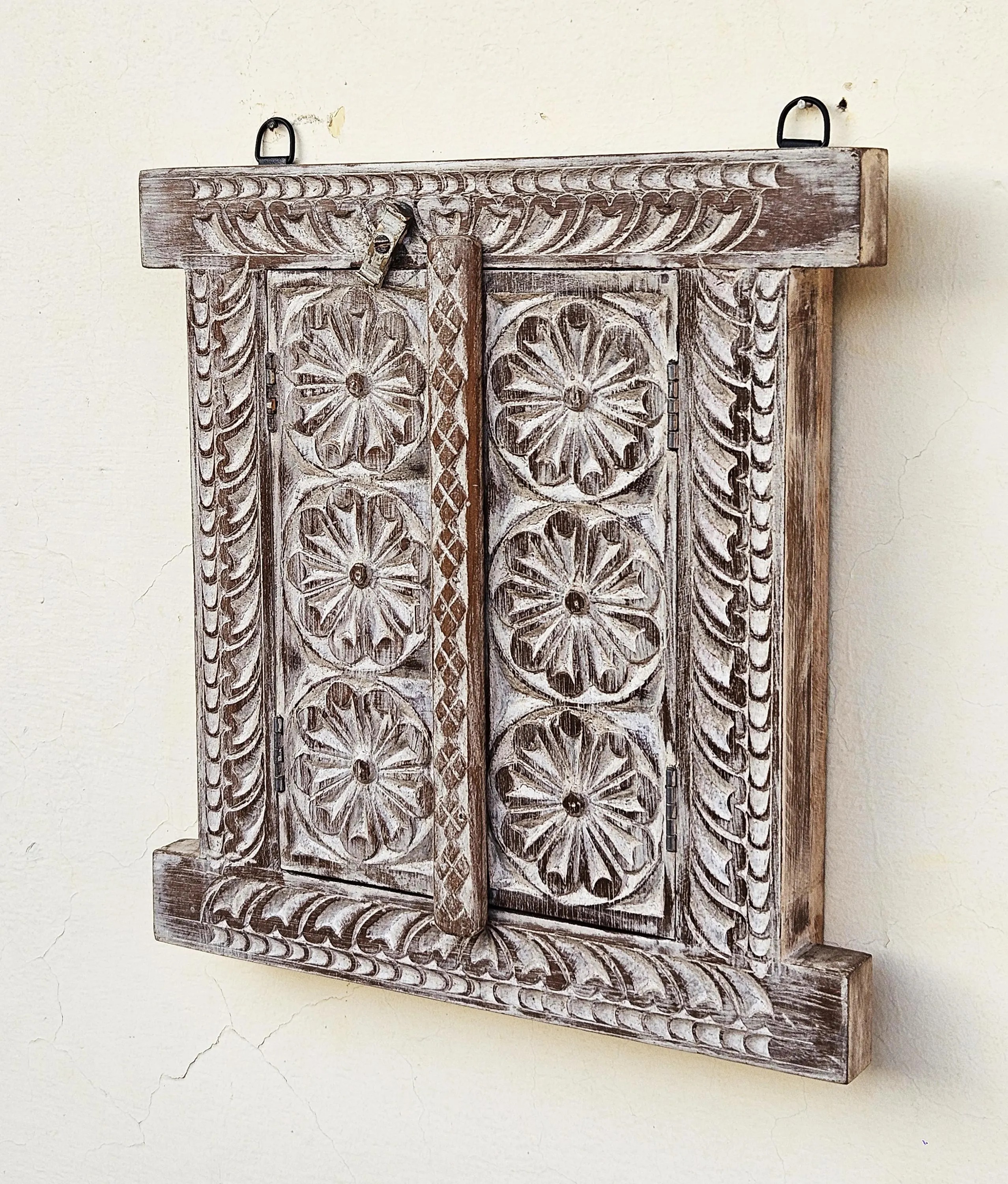 White ( Distressed Finish )