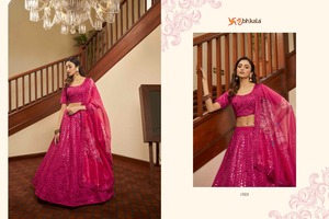 デザイナーブライダルラベンダーLehngaCholiパーティーウェアトレンドウェディングドレス低価格LehengaCholi 2022女性用インドSurat