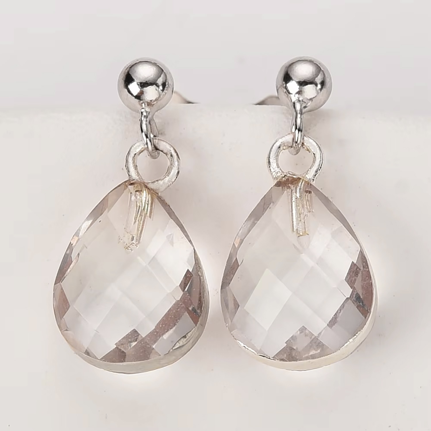 ควอตซ์ใส