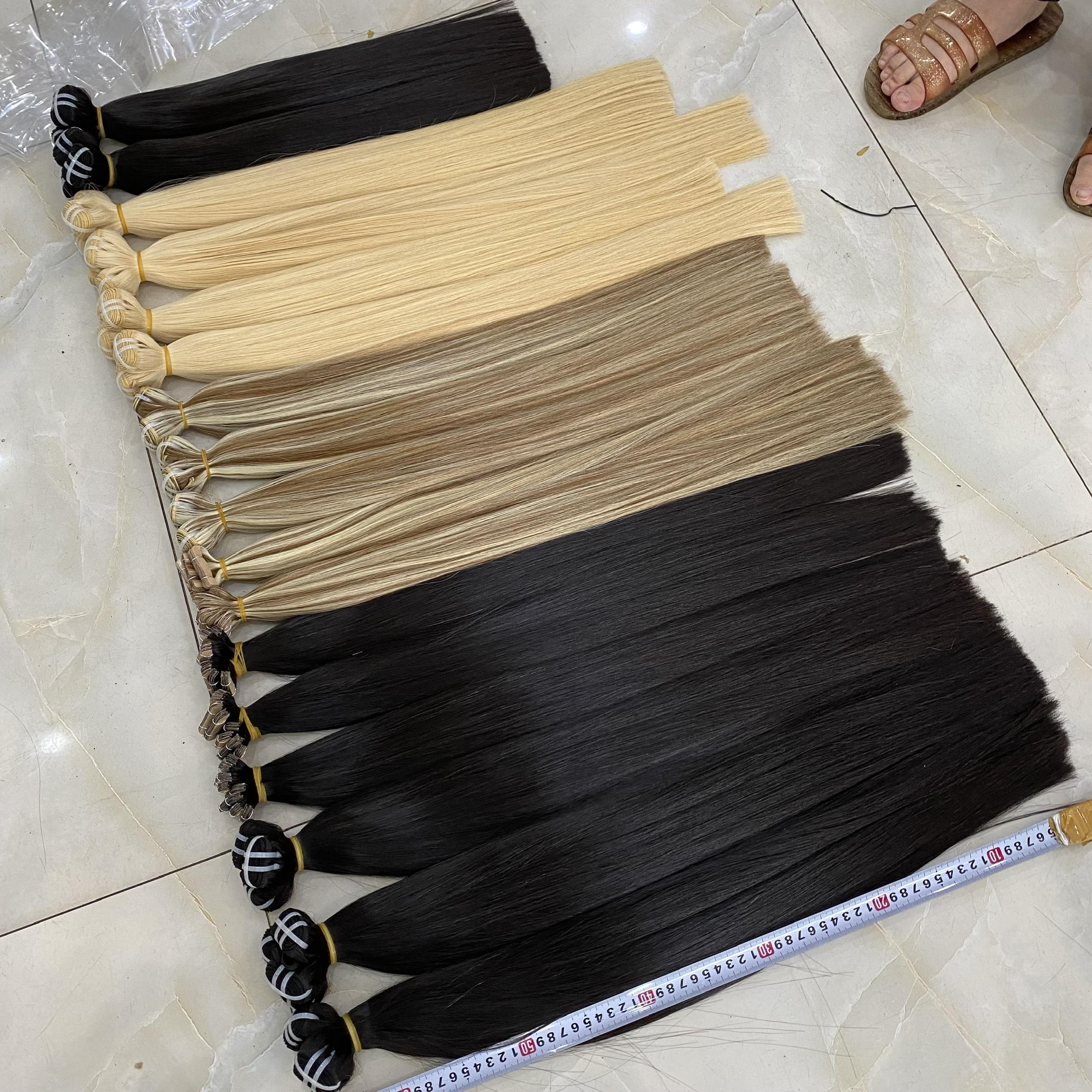 Color weft