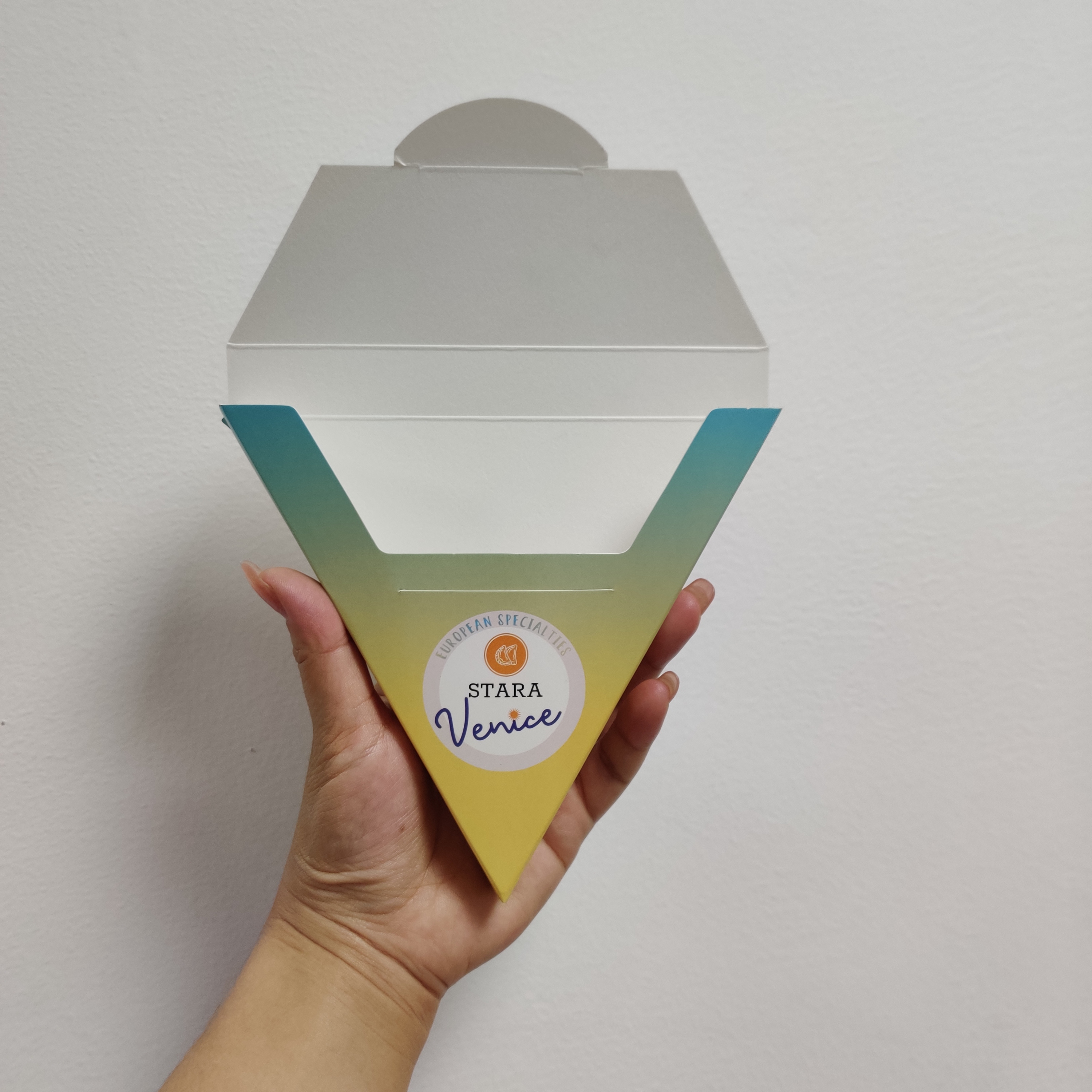 Pizza cone box
