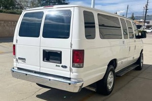 En iyi şimdi 2013 f-ord E-350 XLT - Product Image 2