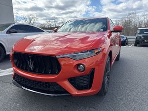 Neatly Used 2023 Maserat-i <strong>Levante</strong> F Tributo AWD Leather Seats Alloy Wheels Remote Start Bluetooth Sunroof Navigation system - Product Image 5