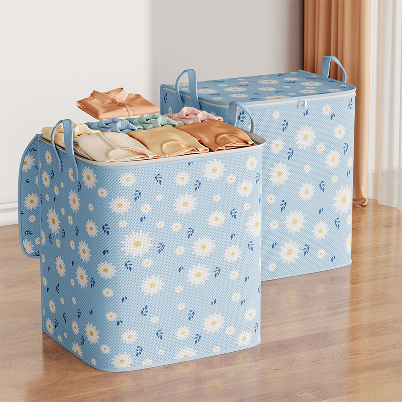 Blue daisy zipper