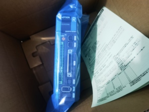 Новый и 100% оригинальный в наличии сервопривод RS2A03A0AL0WA0 сервопривод двигателя переменного тока RS2A03A0AL0WA0