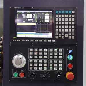 Leichman CK108MY高刚性数控车床 | 斜床和多语言界面 - Product Image 2