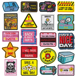 Großhandel Maßgefertigte Aufbügelbare Stickerei Berühmte Marken Chenille Designer-Patch für Kleidung Logos Designer-Aufbügel-Patch Luxus-Patch - Product Image 4