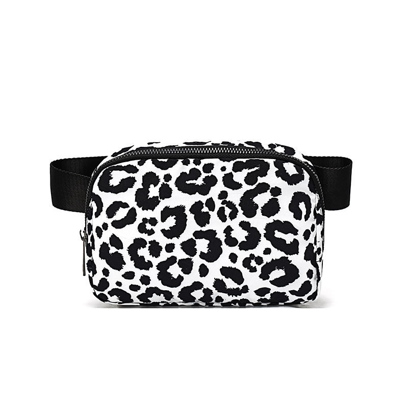 leopardo negro