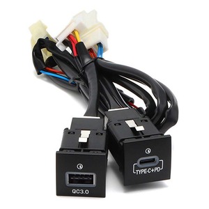 Volkswagen 2006-2015 araba şarjı çift QC3.0 USB portları ile USB-C PD Golf Jetta Scirocco Touran için hızlı şarj