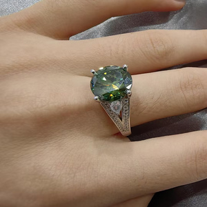 Yeşil mozanit elmas 5ct düğün S925 gümüş yönlü moda stil dört yönlü tasarım nişan yüzüğü ile - Product Image 2