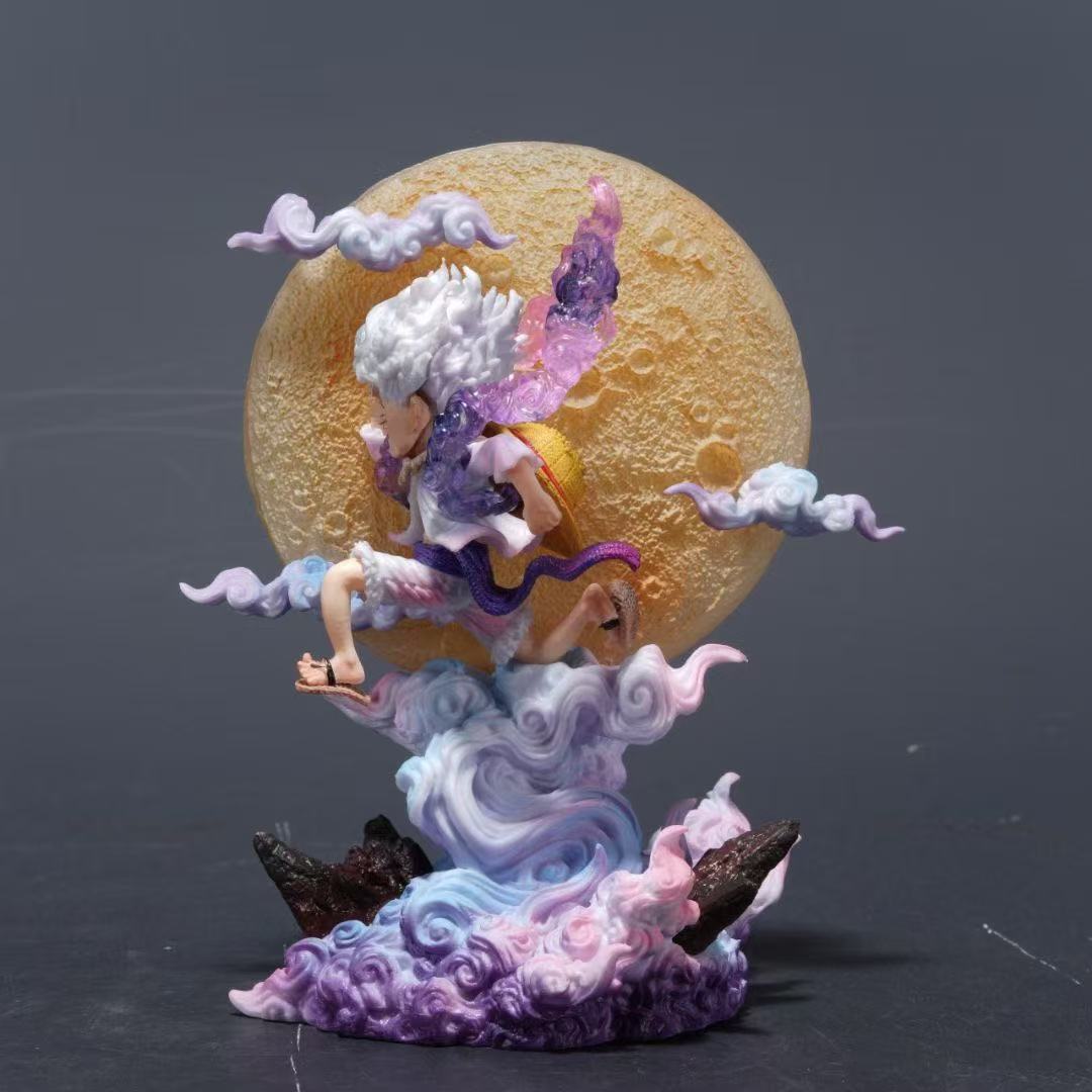 Little Luffy Flying to the Moon doesn't shine