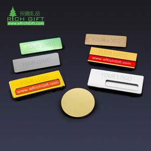Tùy Chỉnh Thép Không Gỉ Laser Kim Loại Nhân Viên Tên Tags Cho Văn Phòng Đồng Trống Hình Chữ Nhật Tên Khách Sạn Tag <span class=keywords><strong>Badge</strong></span> Kim Loại Nhựa Làm Việc <span class=keywords><strong>Logo</strong></span> - Product Image 2