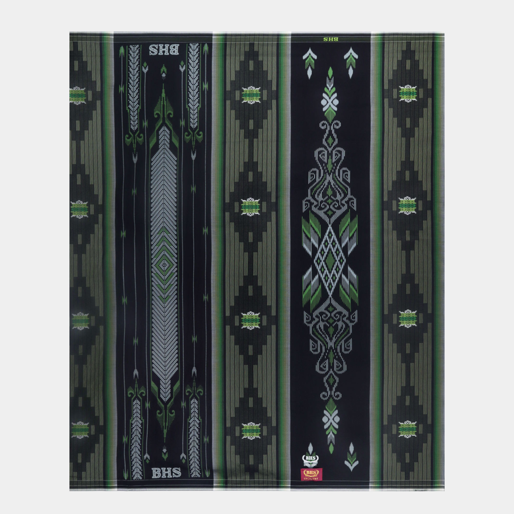 สีเขียวดำ