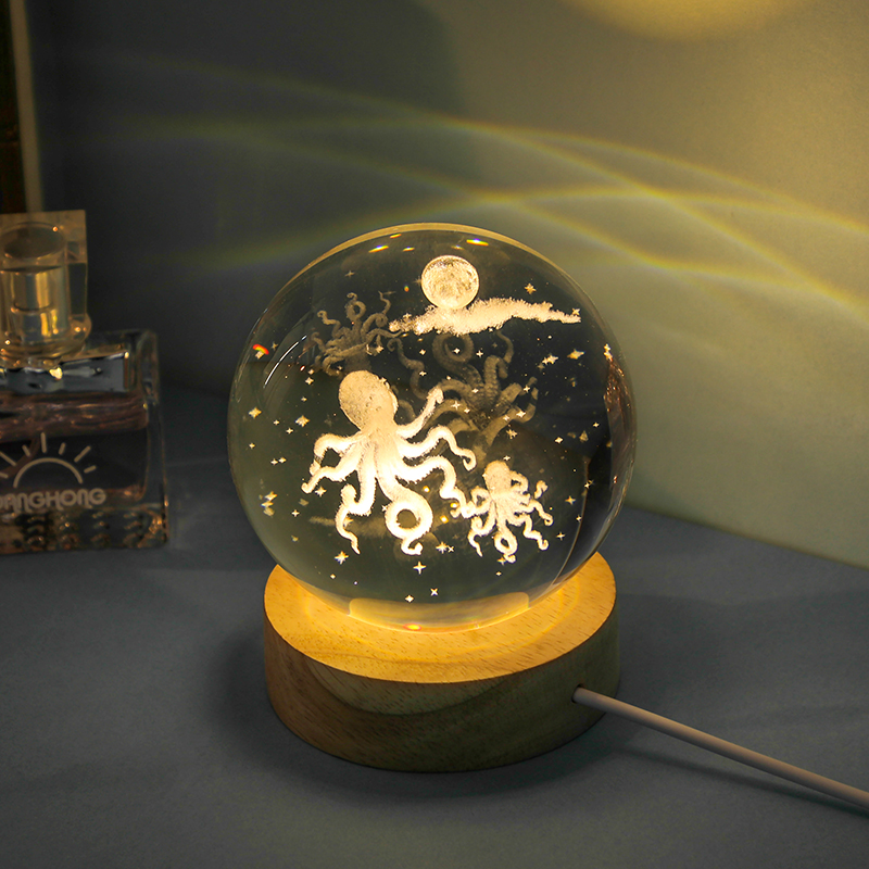 6cm octopus + round wooden lamp base gift bag