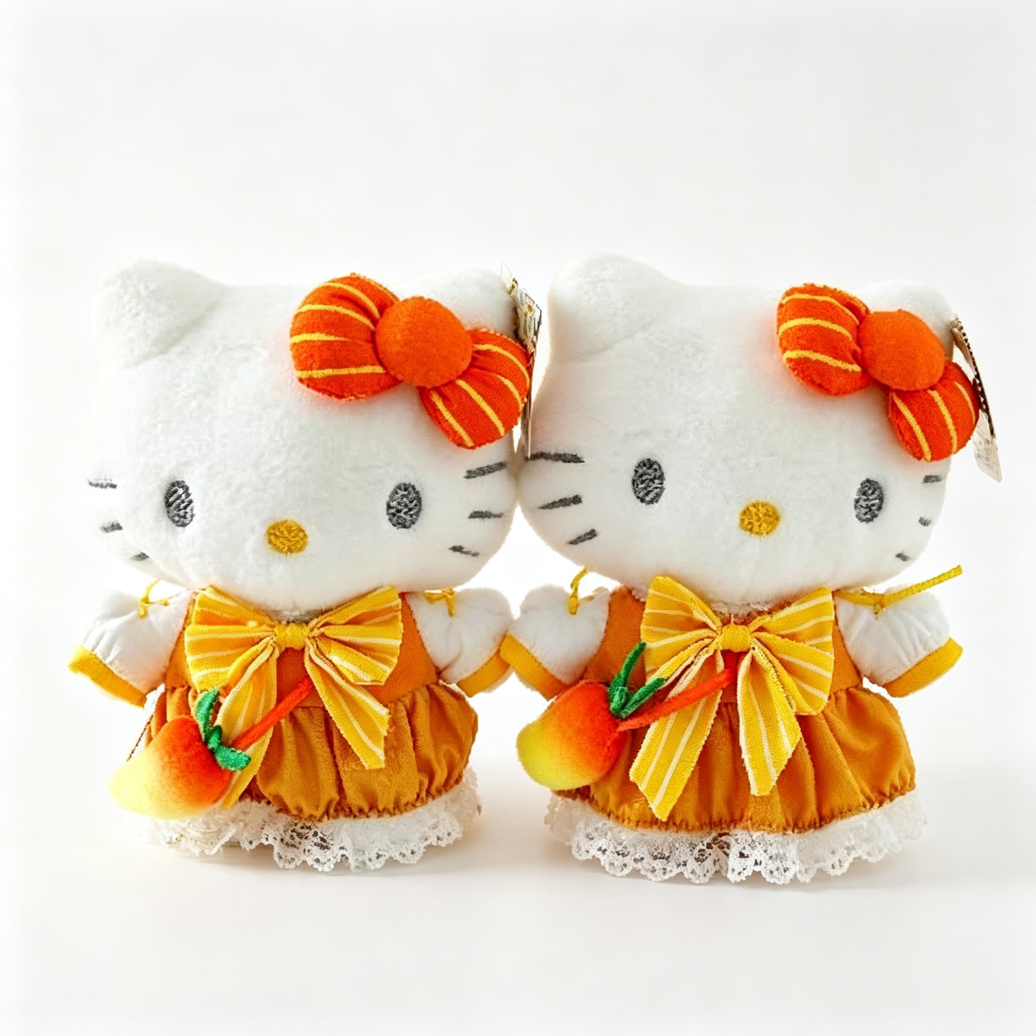 106 peluches (contáctanos para obtener el catálogo con más de 6000 estilos)