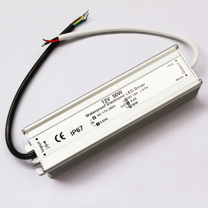 Fuente de alimentación impermeable DC 12V, 50w, 5A, salida máxima, entrada de tipo de origen, adaptador transformador para luces de piscina