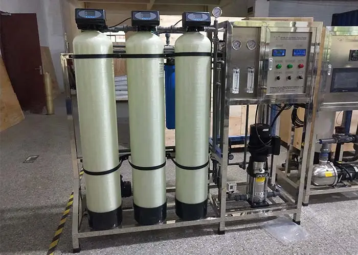 Utilisation domestique de l'eau potable pure faisant le traitement industriel RO système filtre usine de purification Machine 500l / h osmose inverse