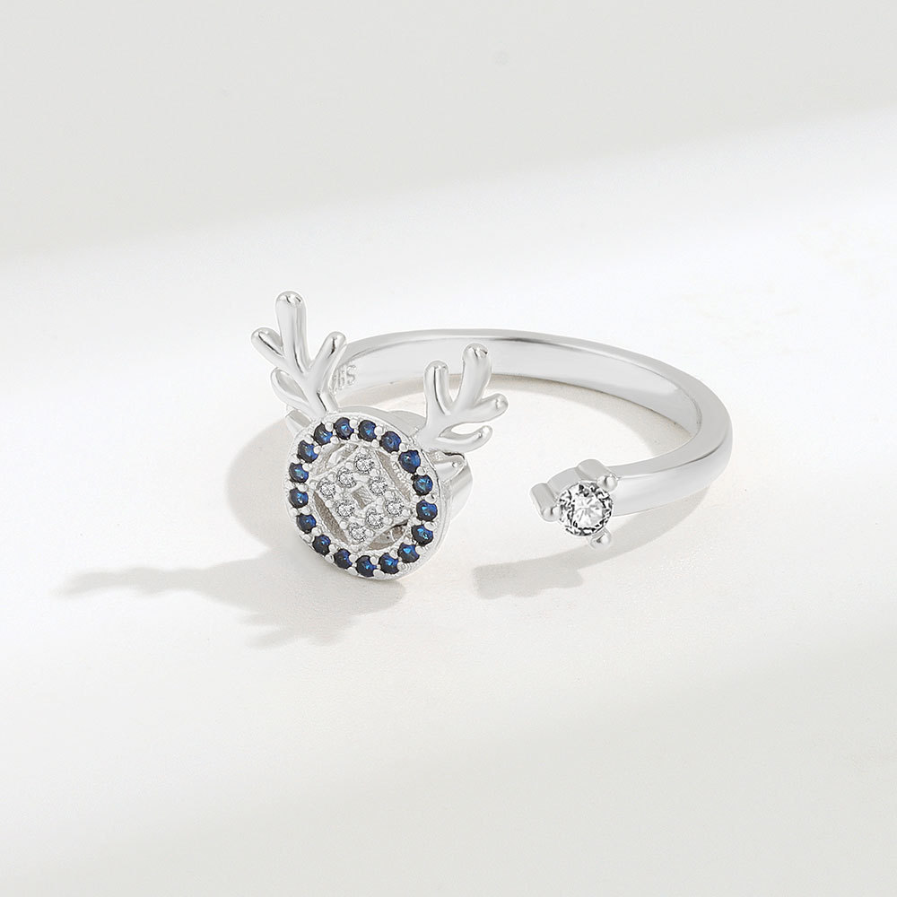 White gold color