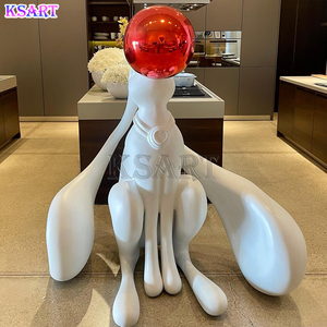 Dekoratif yaratıcı reçine Bunny kız boks tavşan krom boks tavşan fiberglas heykel tavşan heykeli reçine heykeli