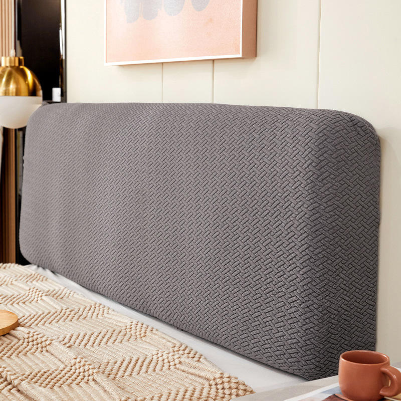 สีเทาเข้ม