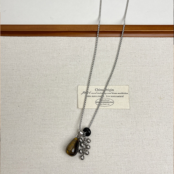 Collier en grappe de raisin en forme de larme d'oeil de tigre de style B Z-65