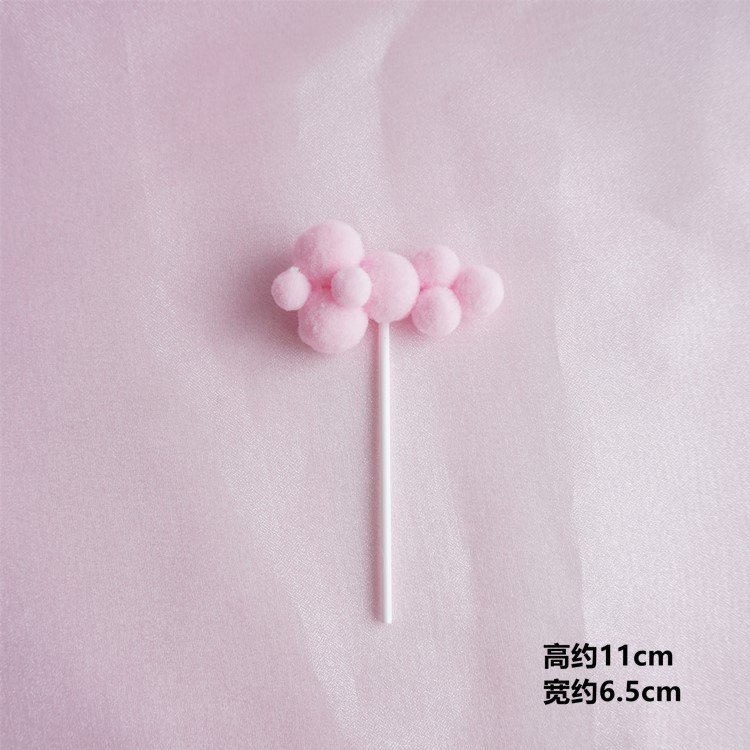 Pequeño, largo y rosa.