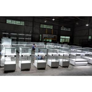 豪华发光二极管木制手表展示柜和现代金属香水展示架，适合商店珠宝商场使用 - Product Image 3