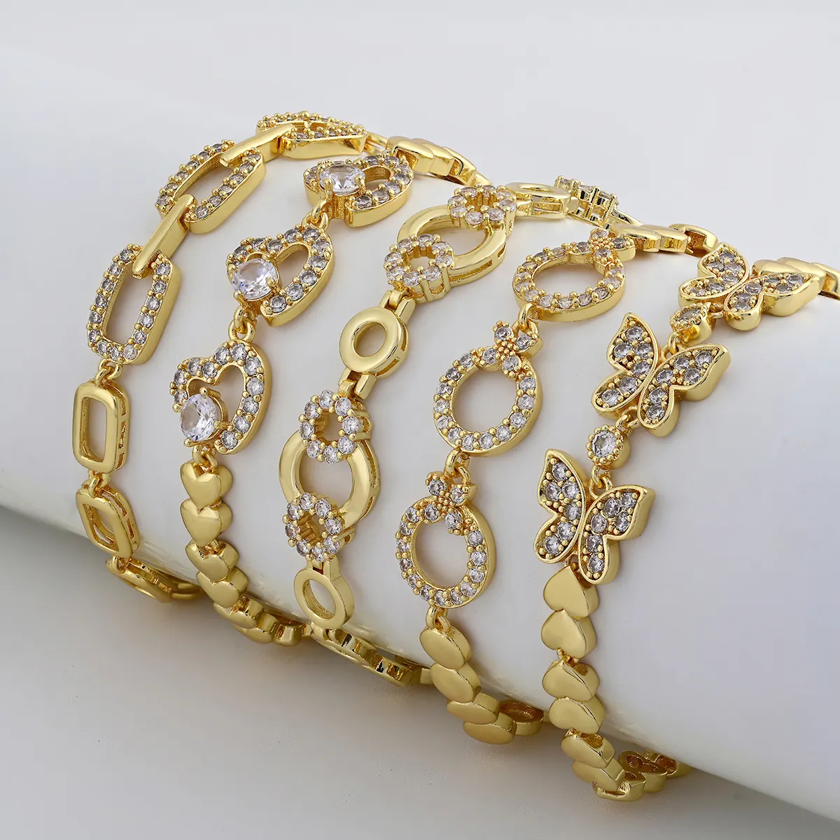 2024 gioielli moda catena braccialetti 18K oro placcato zircone farfalla scavato braccialetti Tennis di lusso per le donne