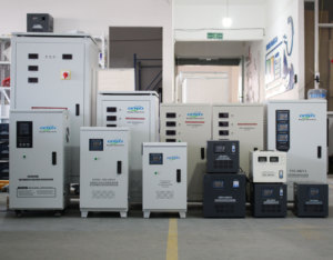 SVC D10000VA-3 3相AC Avr自動電圧レギュレータTNS-10kva SJW 4.5KVA SVC- 15000VA-3工場直販6KVA - Product Image 6