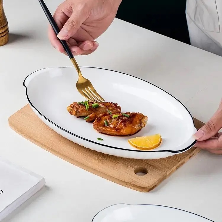Assiette à poisson verticale noire à double oreille de 12 pouces