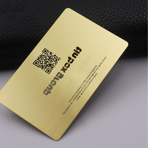 Tarjeta de visita de acero inoxidable pintada de uso de red profesional de diseño artístico y moderno personalizado con código QR tallado - Product Image 1