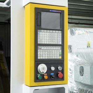 Máquina de torno <span class=keywords><strong>CNC</strong></span> pesada 0.01mm Trilho guia <span class=keywords><strong>linear</strong></span> de alta precisão Horizontal <span class=keywords><strong>CNC</strong></span> fresagem e torneamento com controle GSK