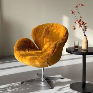 เก้าอี้โลหะหมุนได้สไตล์โมเดิร์นมินิมอล เหมาะสำหรับห้องนั่งเล่นในอพาร์ตเมนต์ พร้อมฟองน้ำยืดหยุ่นสูงเพื่อความนุ่มสบาย - Product Image 4