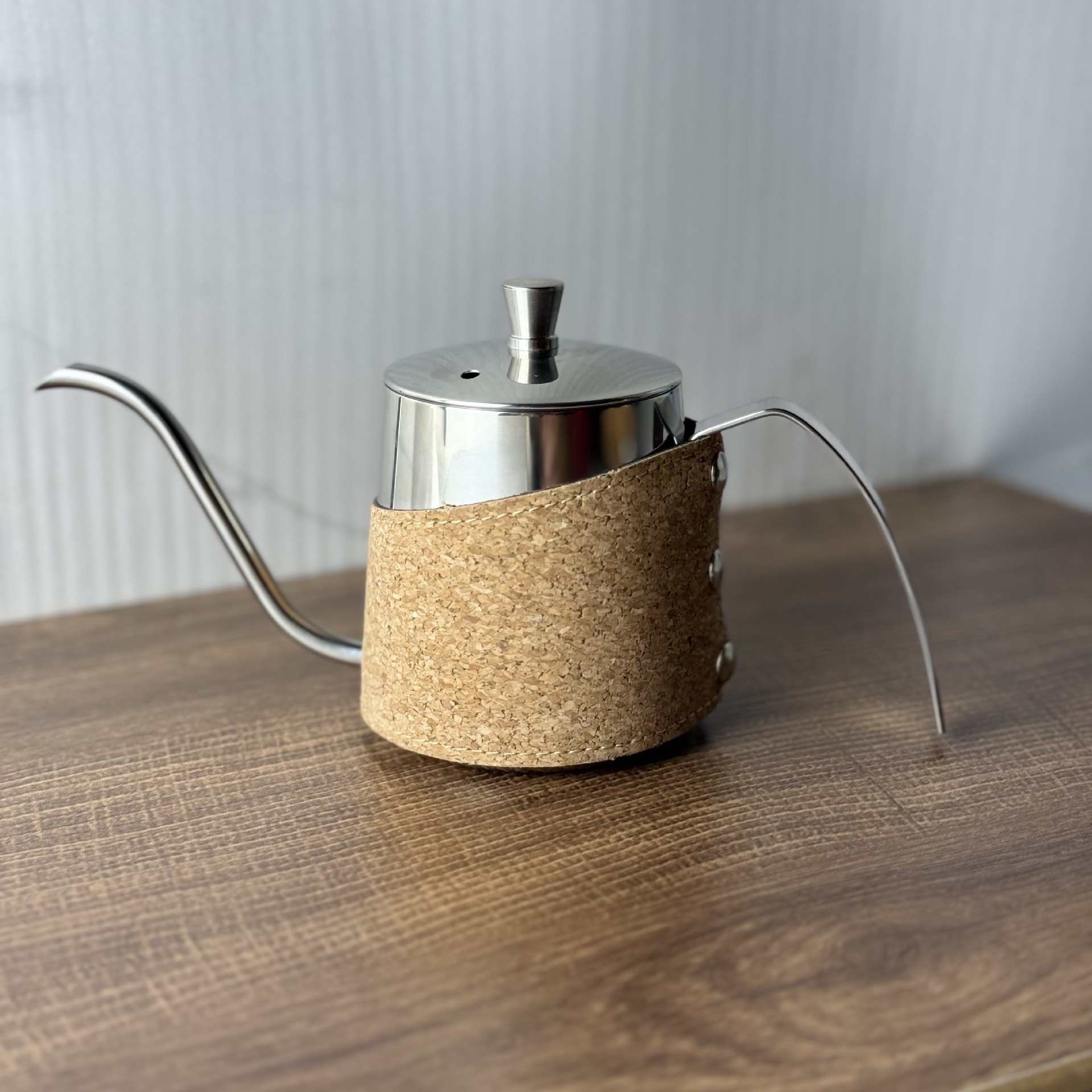 Light-colored cork sleeve