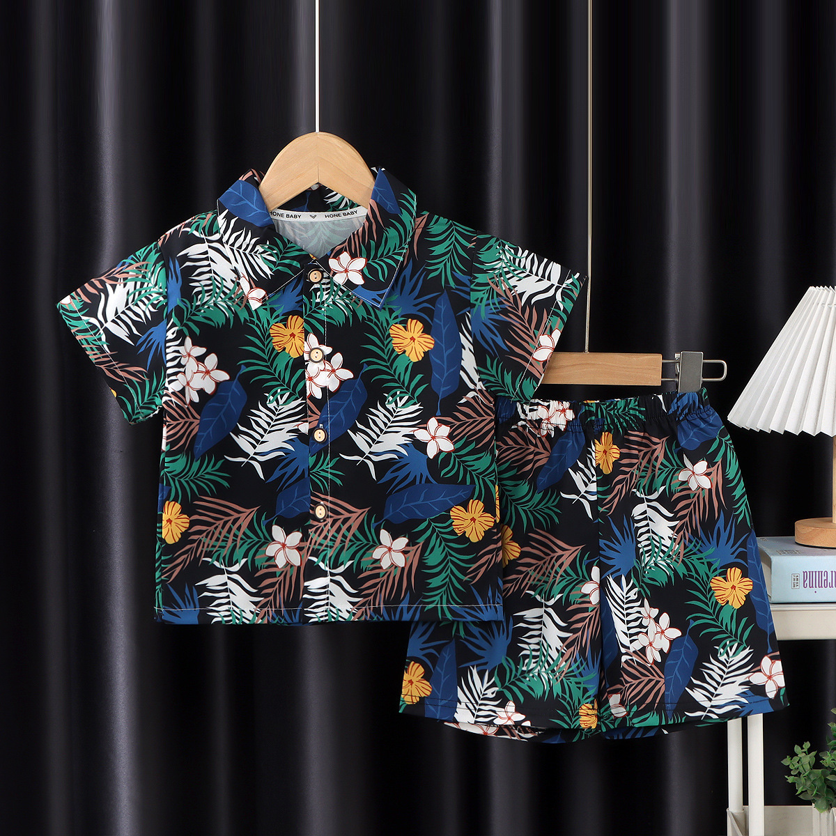 Set camicia-foglie verde blu fiori gialli